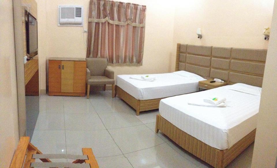 Asia Novo Boutique Hotel - Ormoc Buitenkant foto